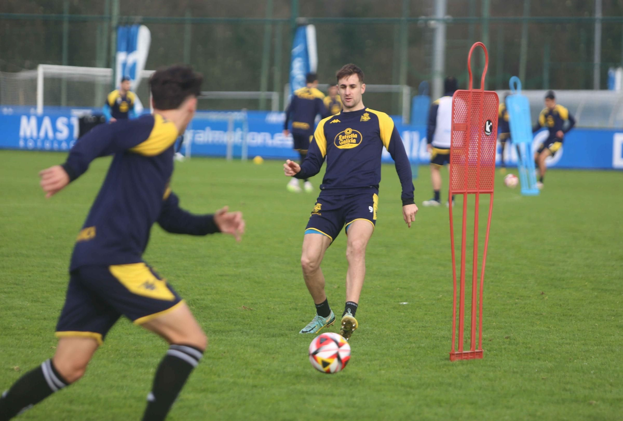 Entrenamiento del Deportivo en Abegondo