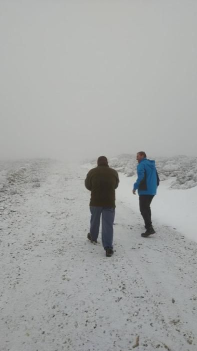 La Sierra de las Nieves se tiñe de blanco