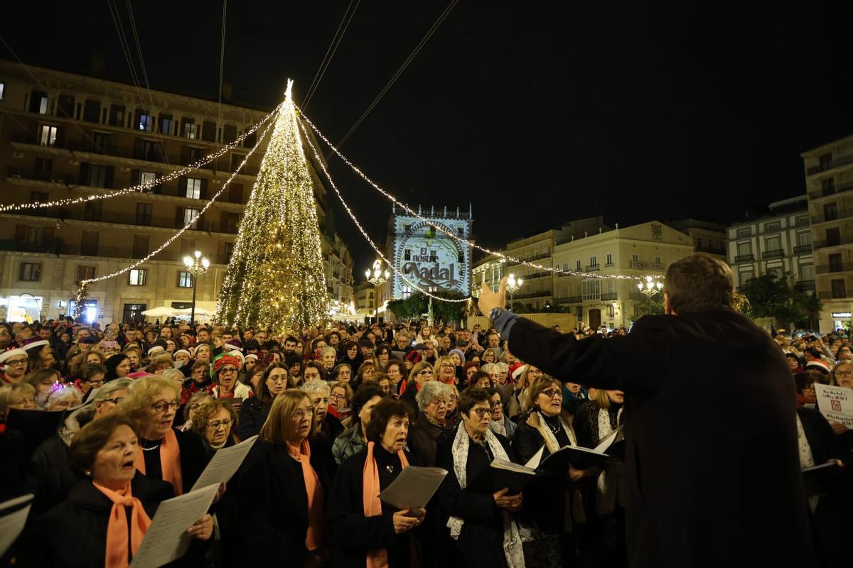 Llenazo en Valencia antes del primer fin de semana de Navidad