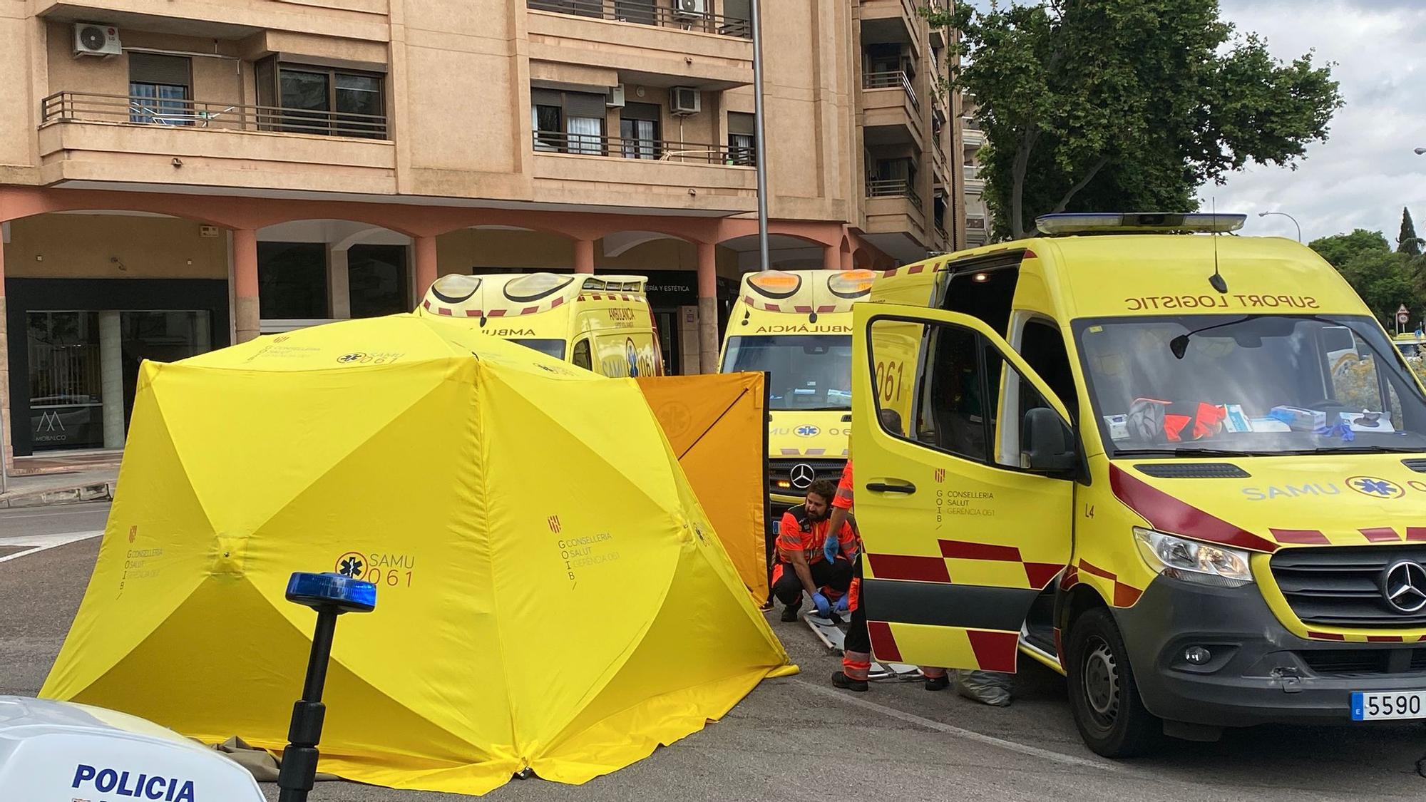 Un peatón, herido crítico al ser atropellado por un coche en la rotonda del Conservatorio, en Palma