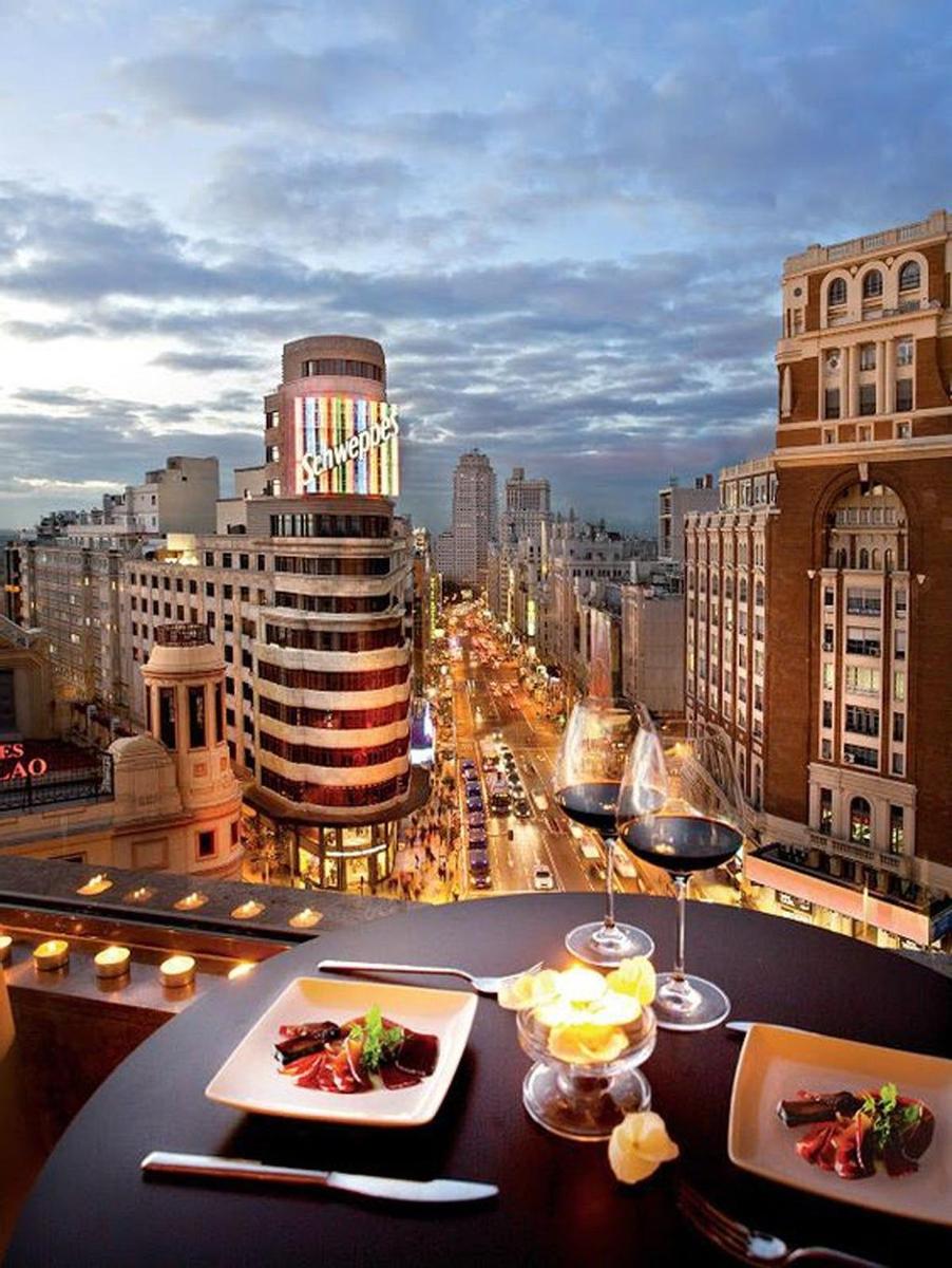 Una tarde de cocktails en la mejor terraza de tu ciudad