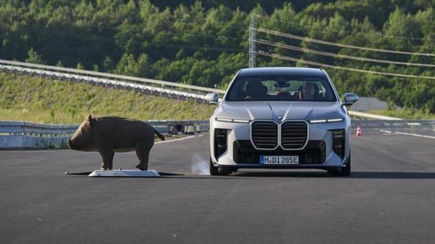 Des portes qui empêchent l'ouverture et des freins qui corrigent les erreurs de conduite, voici la sécurité dans la Neue Klasse de BMW