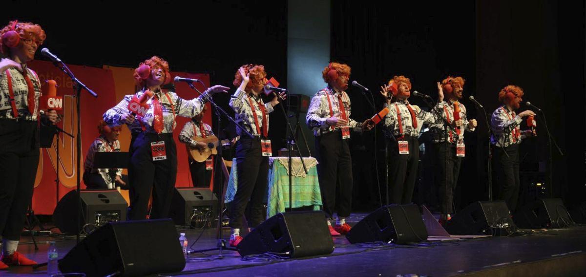 La final del Concurso de Murgas da paso esta noche a la Mostra da Parodia | GUSTAVO SANTOS