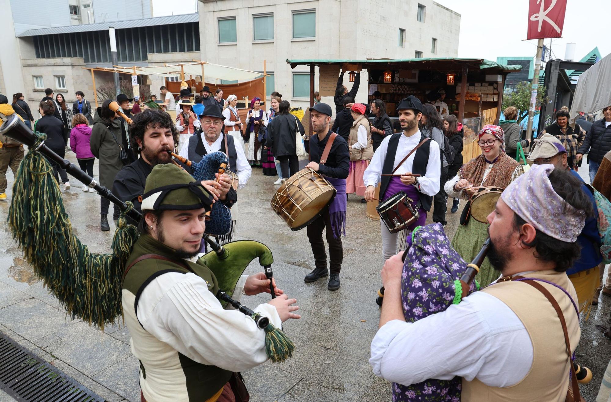 Vigo 'reconquista' las calles en su fiesta grande