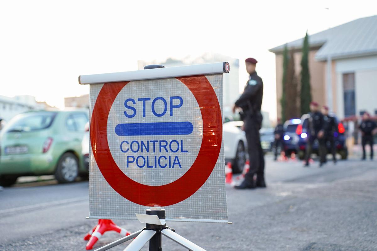 El GAR haciendo un control policial