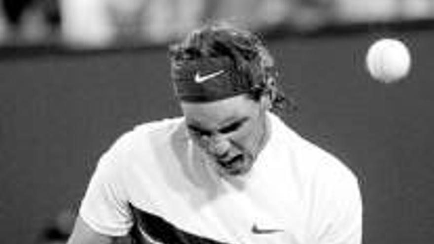 Nadal levanta un partido imposible ante Nalbandian