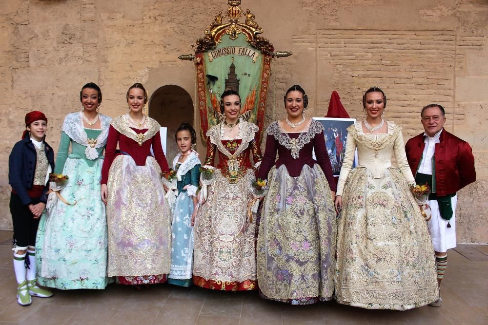 Laura Carballeda, Paula Santarrufina, Andrea Lopez y Marta Alacreu, con la representación de Na Jordana.