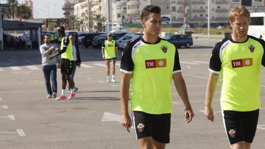 Antonio Caballero y Álex Fernández, antes de iniciarse el entrenamiento matinal de hoy