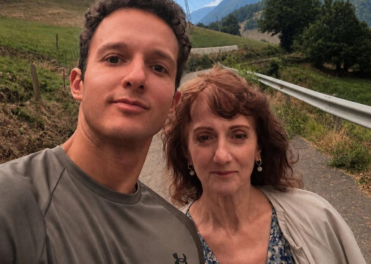 ೣar y su madre, en Trascastro. ೣar y su madre, en Trascastro.