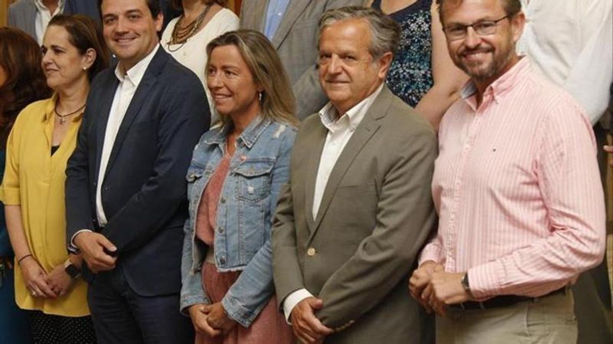 José María Bellido, Isabel Albás, Salvador Fuentes y David Dorado, tras el acuerdo de PP y Cs para formar gobierno en Córdoba.