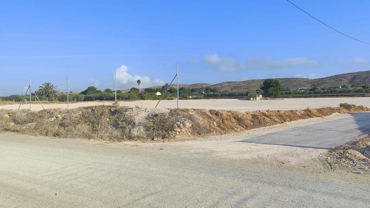 El espacio que los vecinos denuncian que se está arreglando para convertirse en una nueva campa.