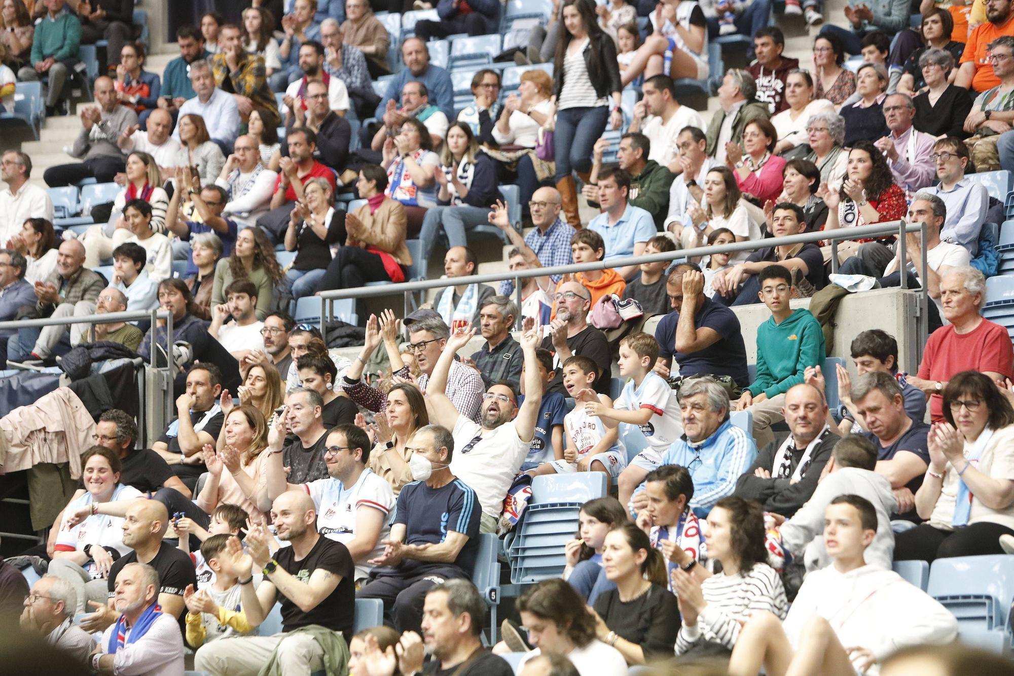 Monbus Obradoiro vs Covirán Granada: búscate en la grada