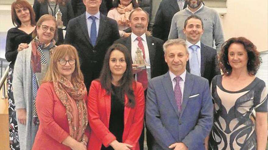 Bulk Cargo, Fundación La Caixa y Sociedad de Estiba, premios Faro