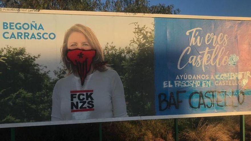 Pintadas insultantes en las vallas de Begoña Carrasco en Castellón