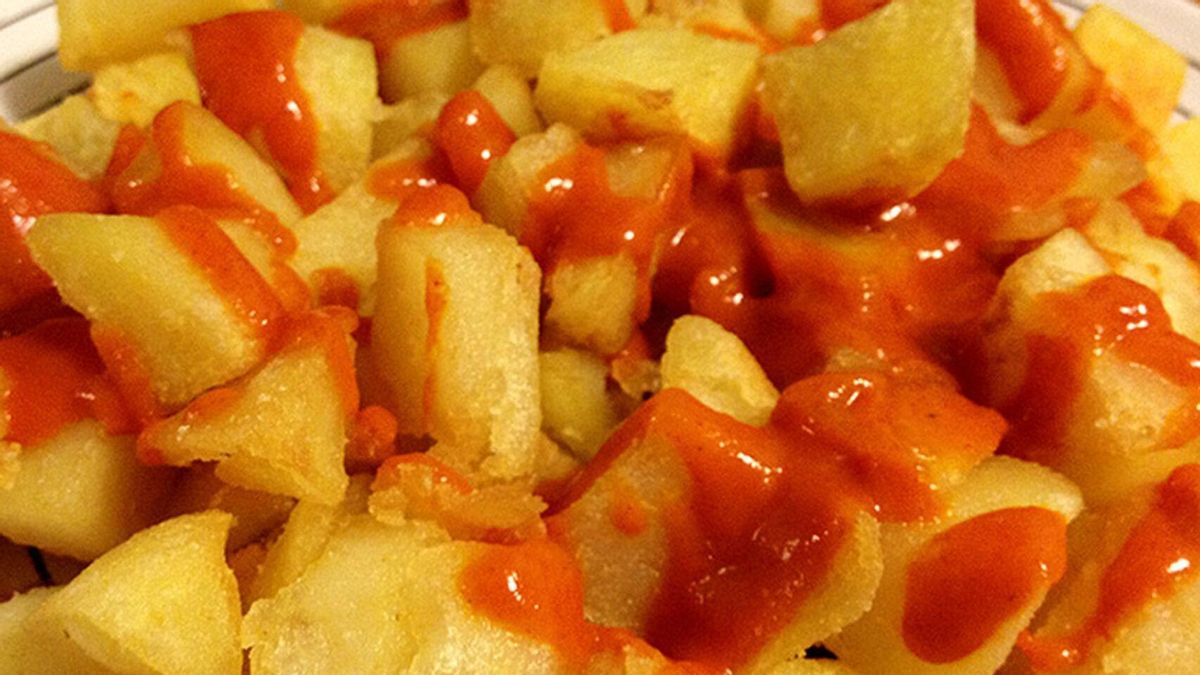 Patatas bravas.