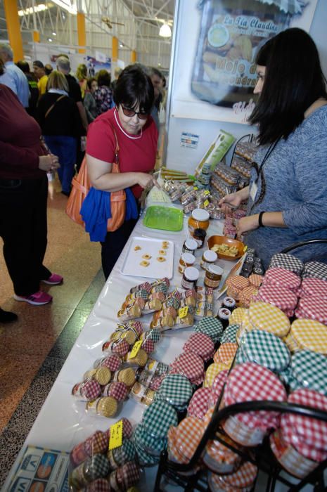 Feria de productos de la tierra en San Mateo