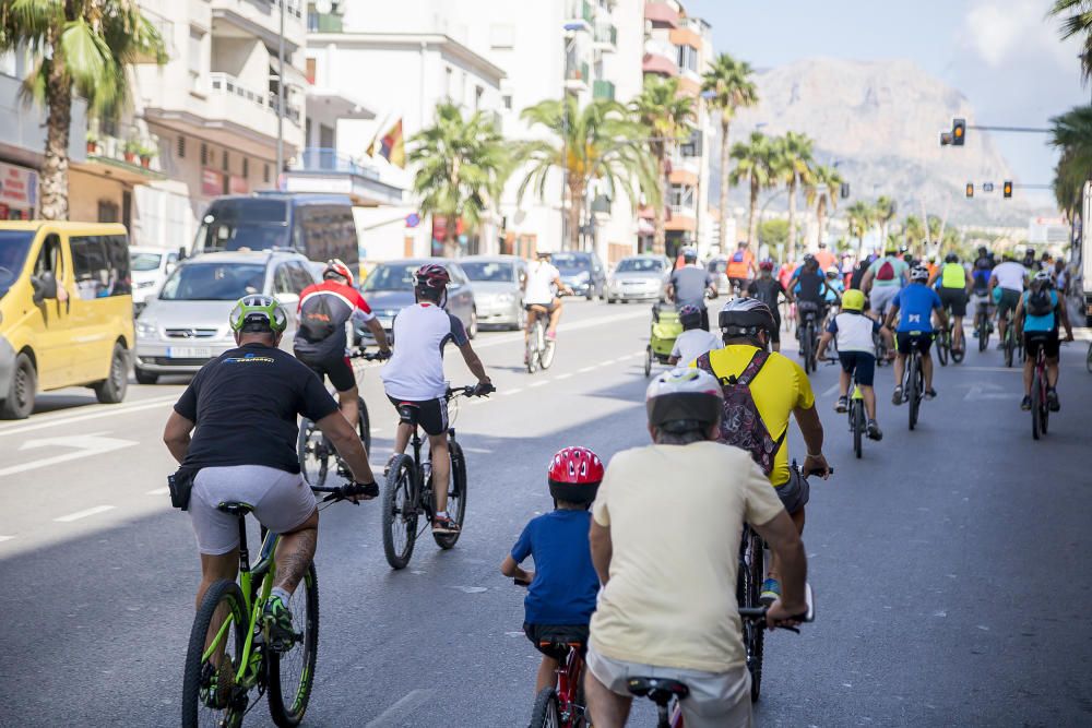 El municipio celebró este domingo el Día de la Bicicleta desde el parque de Foietes