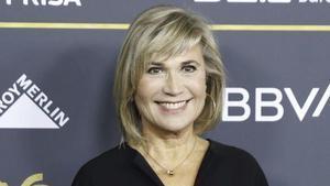 Julia Otero, la Fundació Ernest Lluch i Victoria Camps, Creus de Sant Jordi