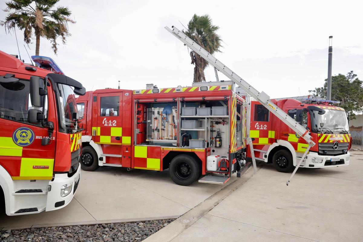 Imagen de archivo de los tres nuevos camiones de bomberos en Las Palmas de Gran Canaria.