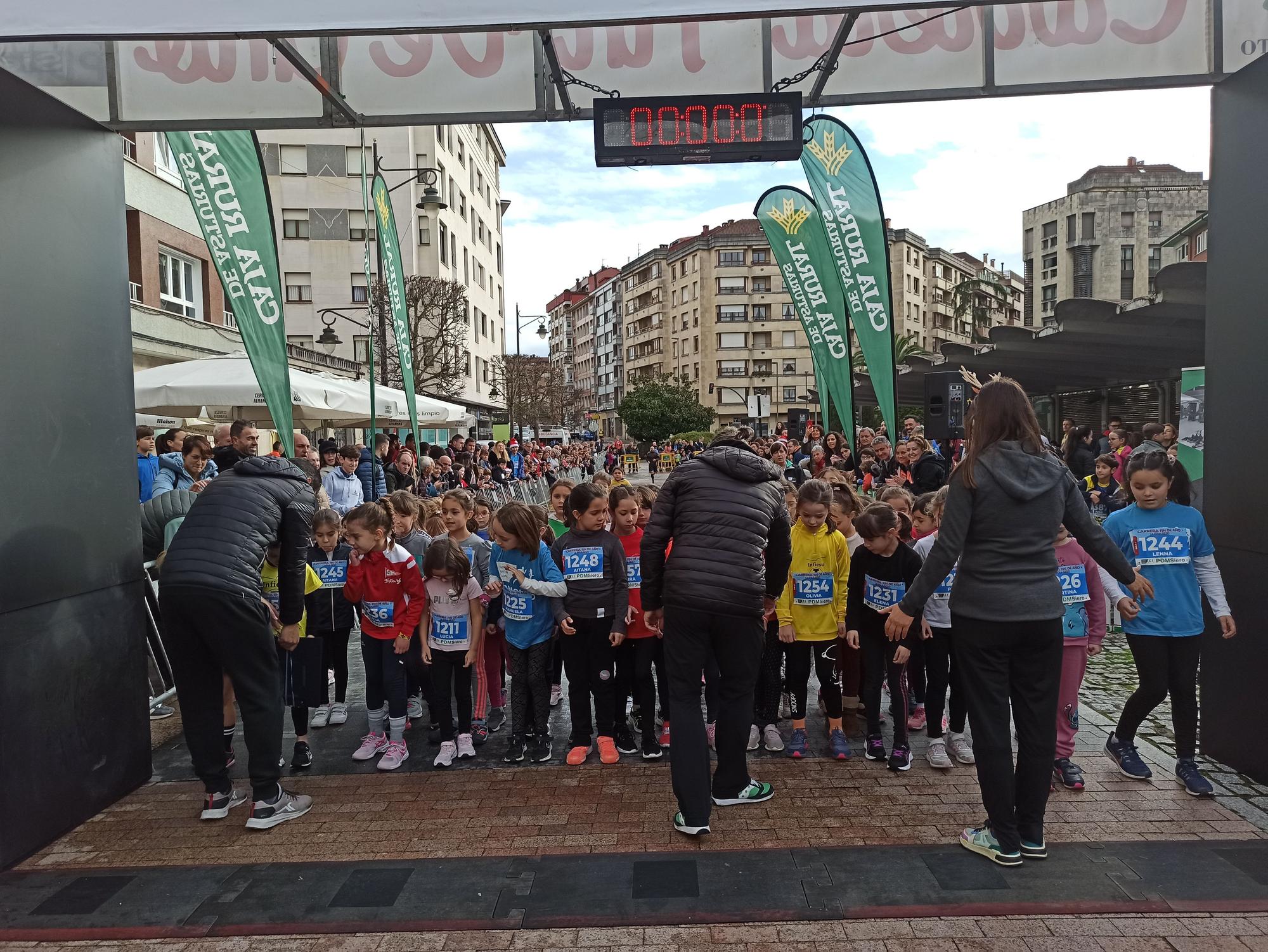 Casi 1.500 participantes disputan la carrera de Fin de Año de Pola de Siero