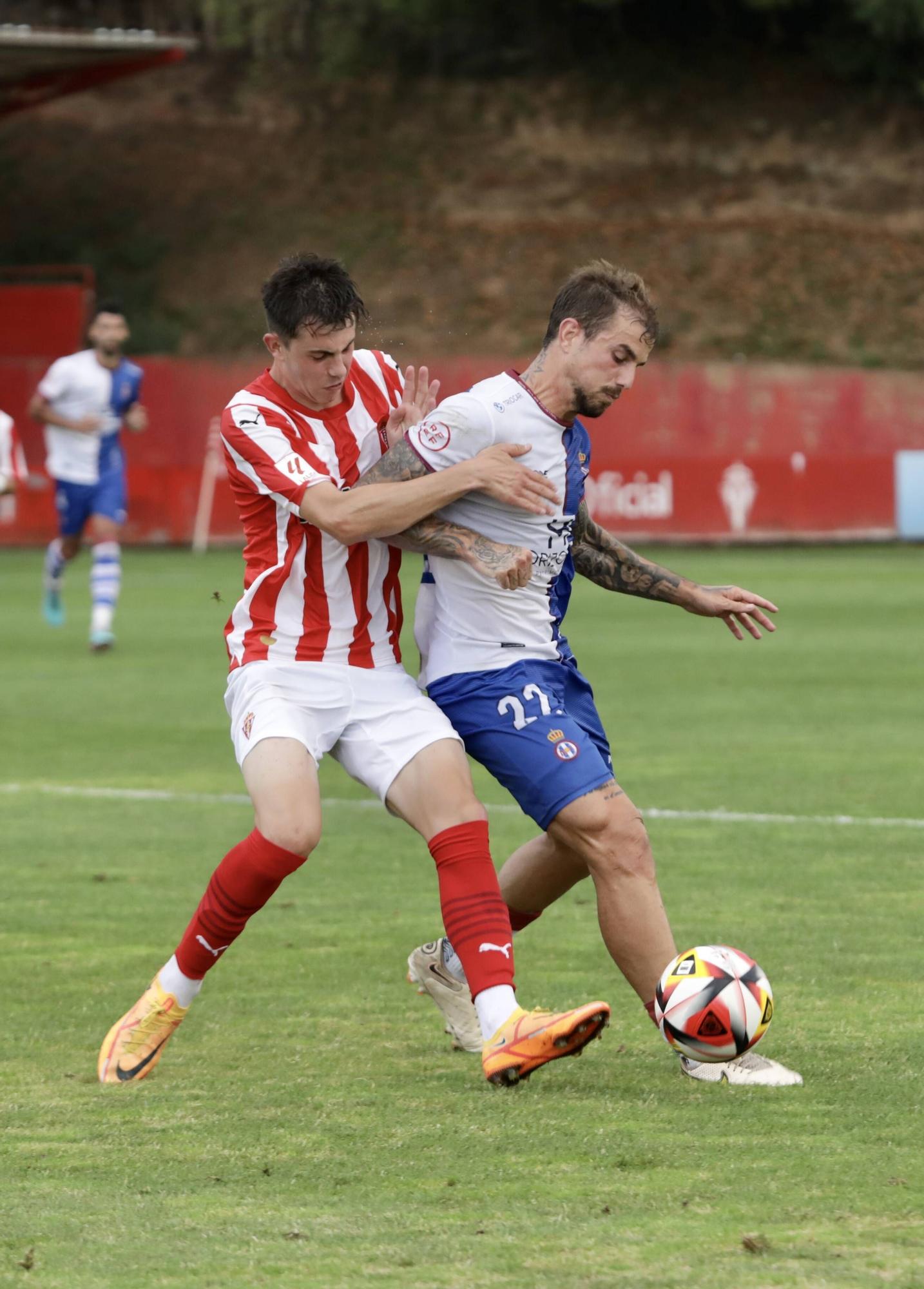 El partido en mareo entre el Sporting Atlético y el Real Avilés, en imágenes