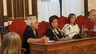 Antonio Gallego, de la Asociación de Amigos de Baltasar Lobo, toma la palabra en el Pleno del Ayuntamiento de Zamora