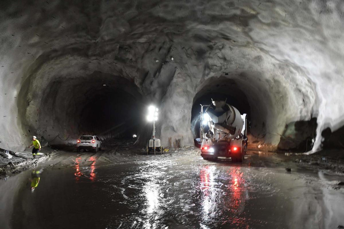 Finaliza la excavación de los tres túneles del acceso ferroviario al puerto exterior de A Coruña