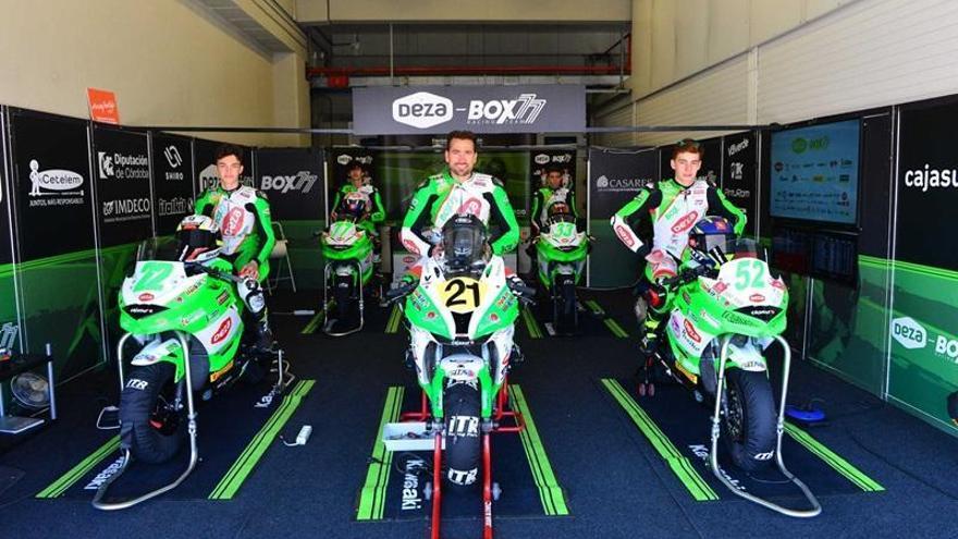 El Deza Box 77 Racing Team compite en Cheste