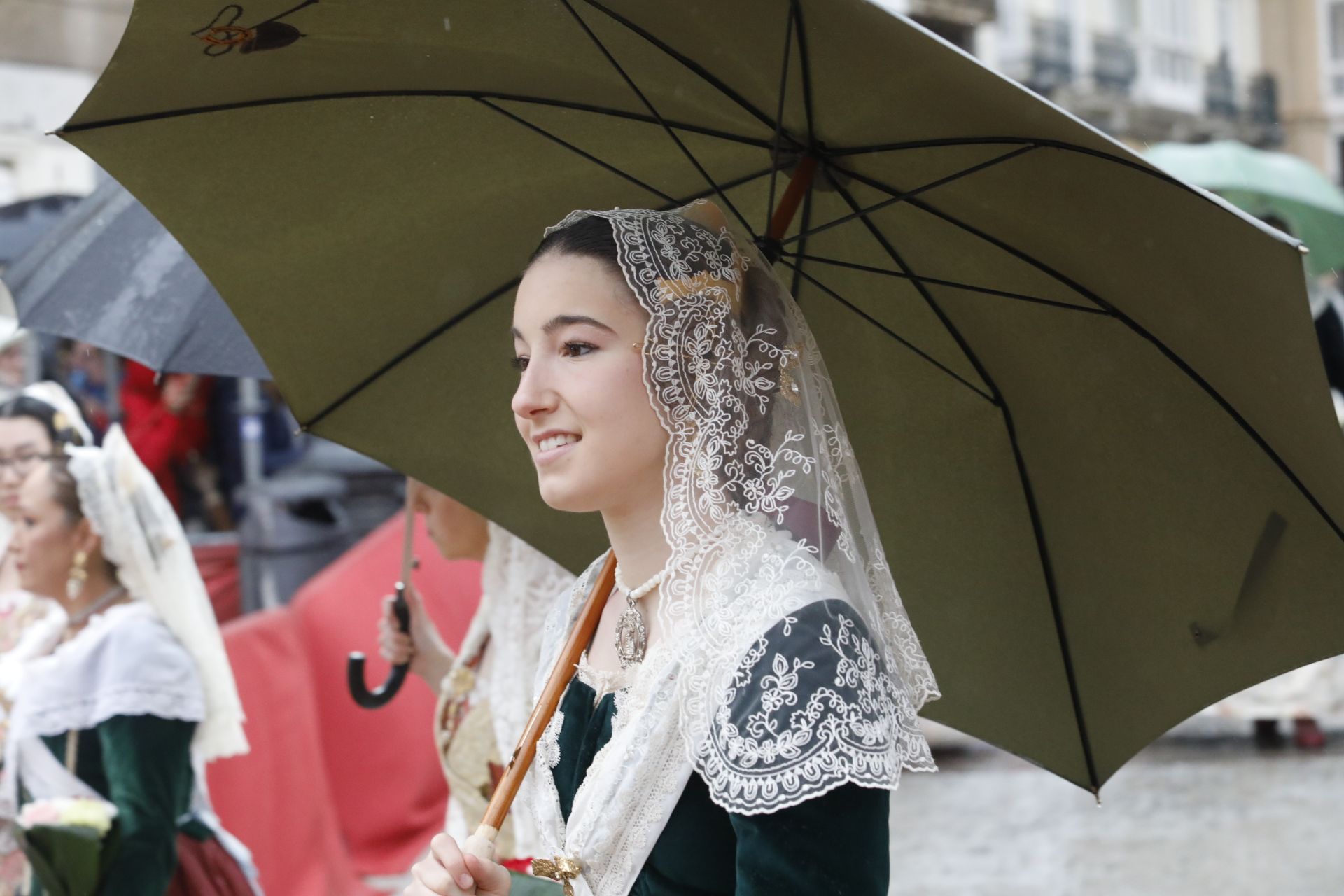 Búscate en el primer día de ofrenda por la calle Quart (entre las 18:00 a las 19:00 horas)