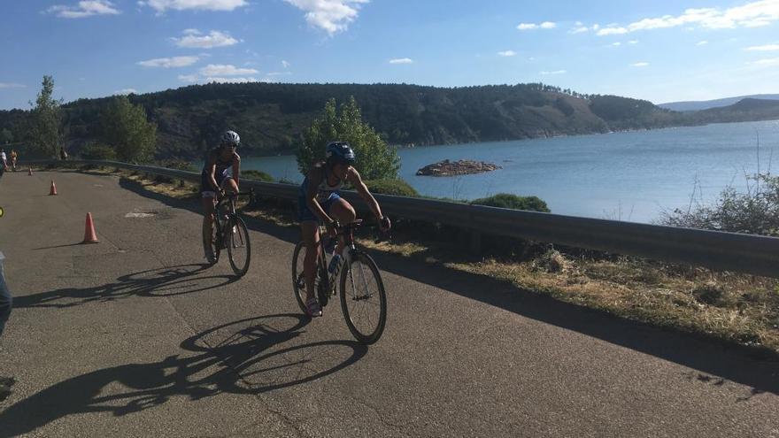 La triatleta de Benavente Pepa García acaba segunda en Aguilar de Campoo