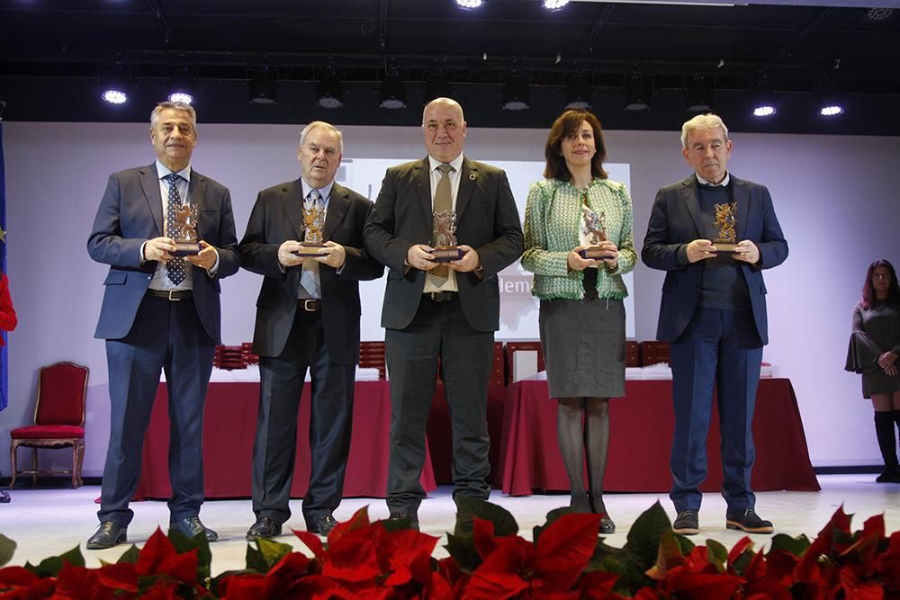 La Diputación rinde homenaje a los alcaldes y concejales de la Democracia