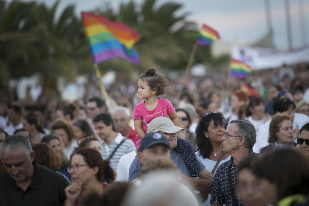 FUERTEVENTURA - MANIFESTACION POR UNA SANIDAD DIGNA EN FUERTEVENTURA - 23-09-16