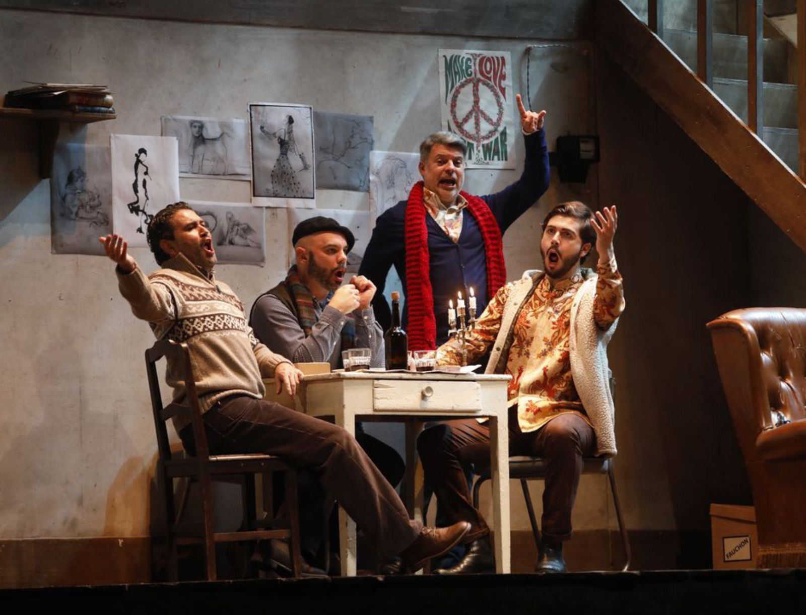 Noval-Moro, con Robert Mellon, David Menéndez y Manuel Fuentes, en el primer acto de “La bohème”. 