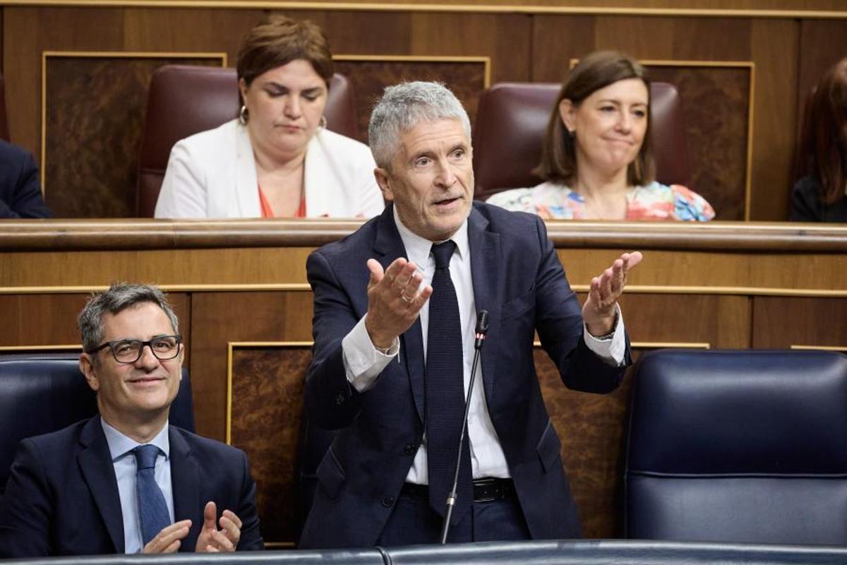 El Parlament posa en marxa la comissió sobre l'espionatge i cita Marlaska, Robles i el CNI El Parlament posa en marxa la comissió sobre l'espionatge i cita Marlaska, Robles i el CNI
