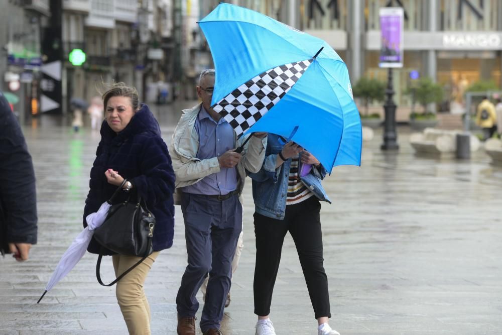 Viento y lluvia en A Coruña por la borrasca Miguel