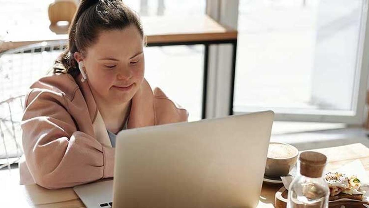 Beca de formación para personas con discapacidad intelectual durante seis meses