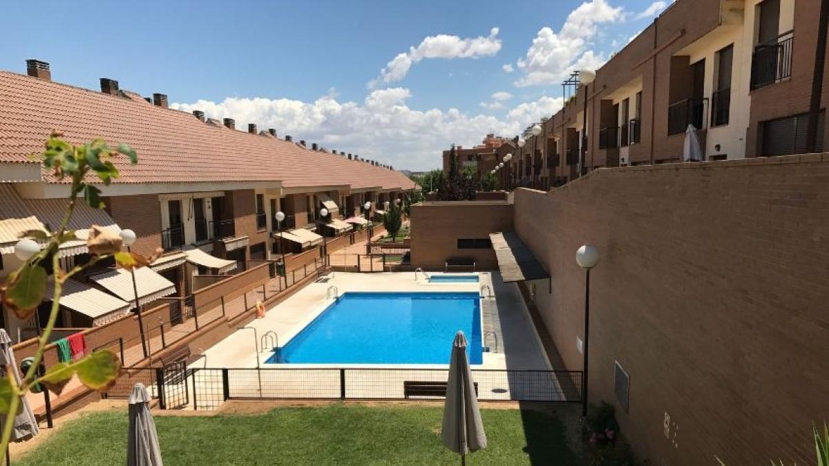 5 casas con piscina para hacer una escapada rural con tu familia a Extremadura