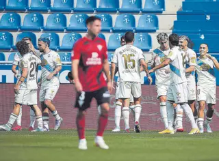 Un Deportivo que taconea y guantea