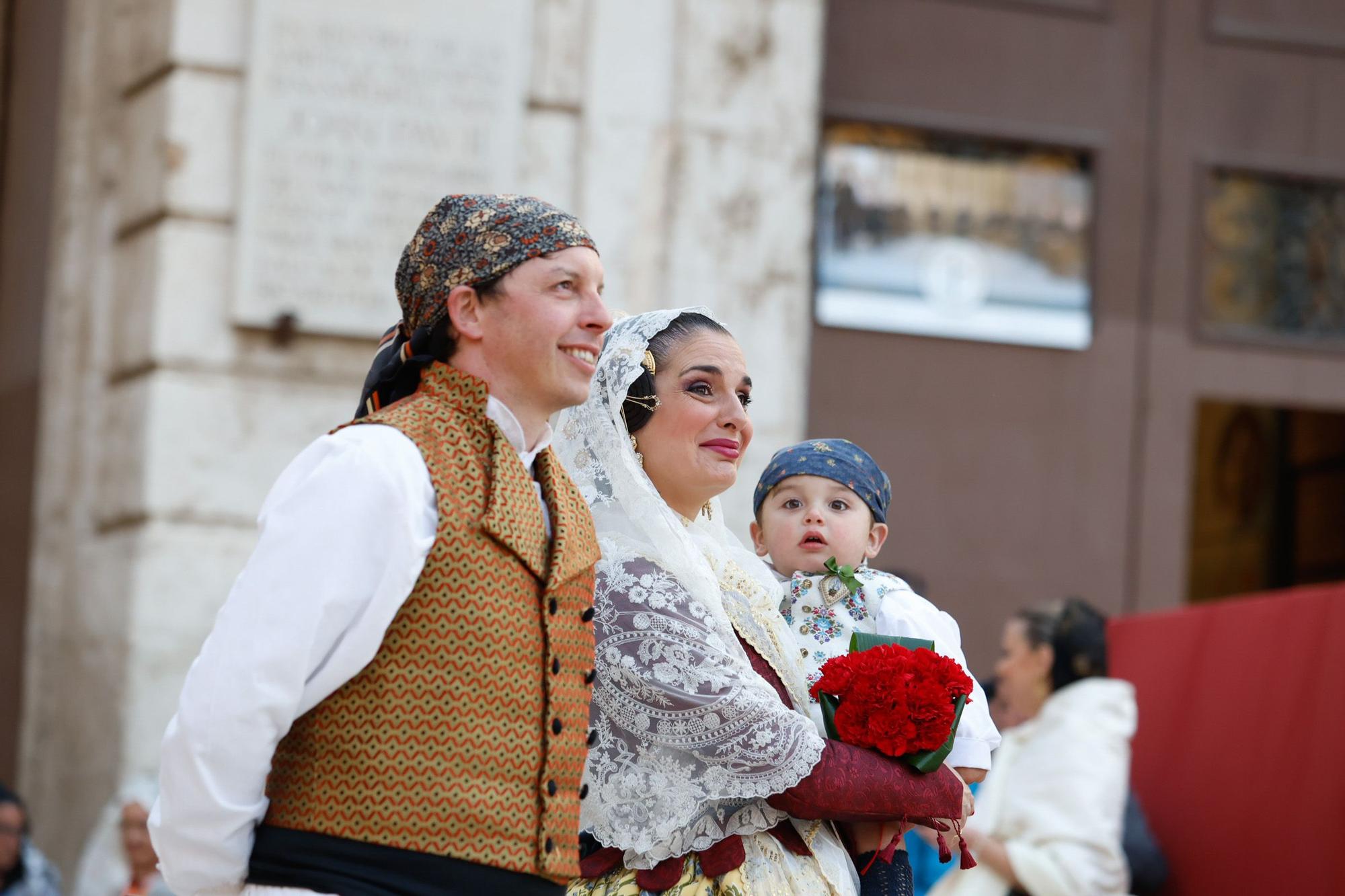 Búscate en el primer día de la Ofrenda en la calle San Vicente entre las 18:00 y las 19:00