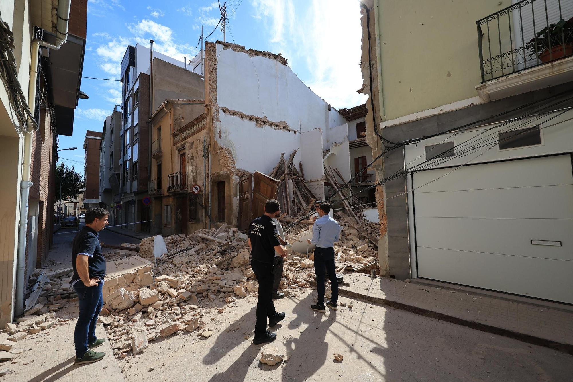 Galería de fotos: Espectacular derrumbe de dos casas en el centro de Vila-real