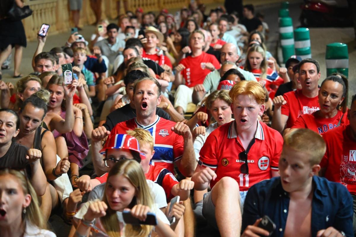 Las mejores imágenes del Noruega-Inglaterra de los cuartos de final del Mundial 2026 en l'Alfàs del Pi