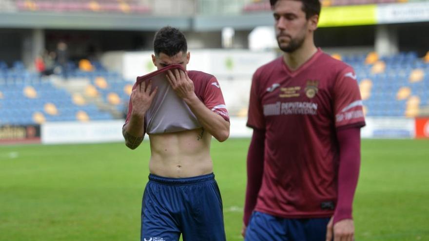 El Pontevedra cae 3-0 en Segovia y se complica la vida