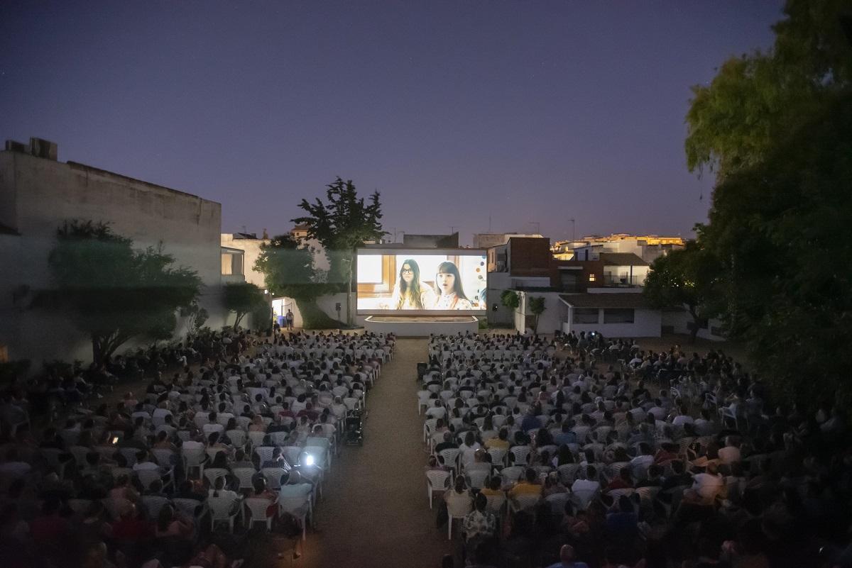 Proyección de una película en el cine Delicias, en una imagen de archivo.