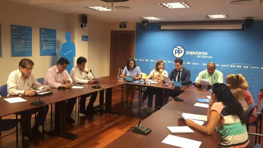 El Partido Popular intenta captar votos entre la comunidad latinoamericana