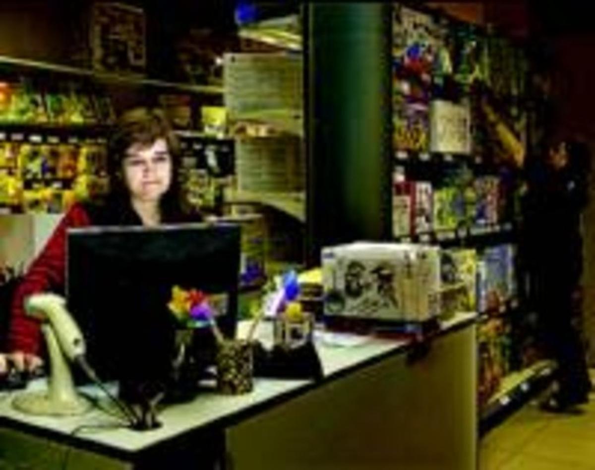 Una de les botigues de la cooperativa, a Còrsega, 269. Una de les botigues de la cooperativa, a Còrsega, 269.