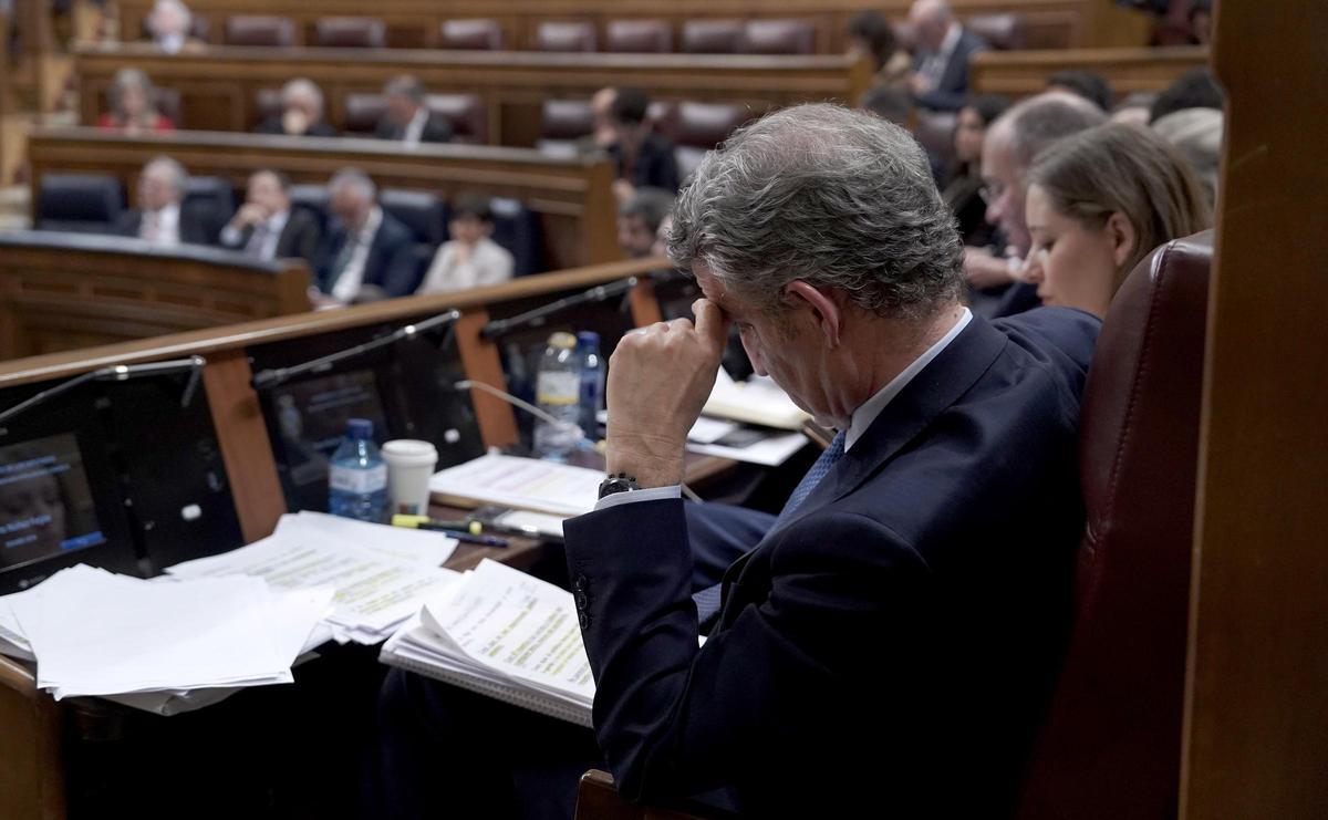 Alberto Núñez Feijóo, durante la comparecencia de Pedro Sánchez en el Congreso.
