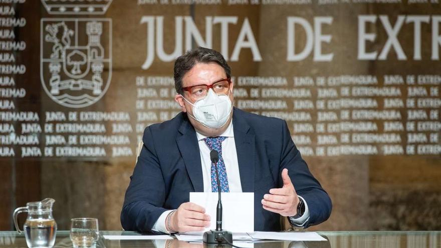 Extremadura espera instrucciones para la cuarta dosis a mayores de 80