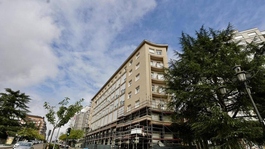 La casa de los maestros de Oviedo estrena imagen tras un año de obras