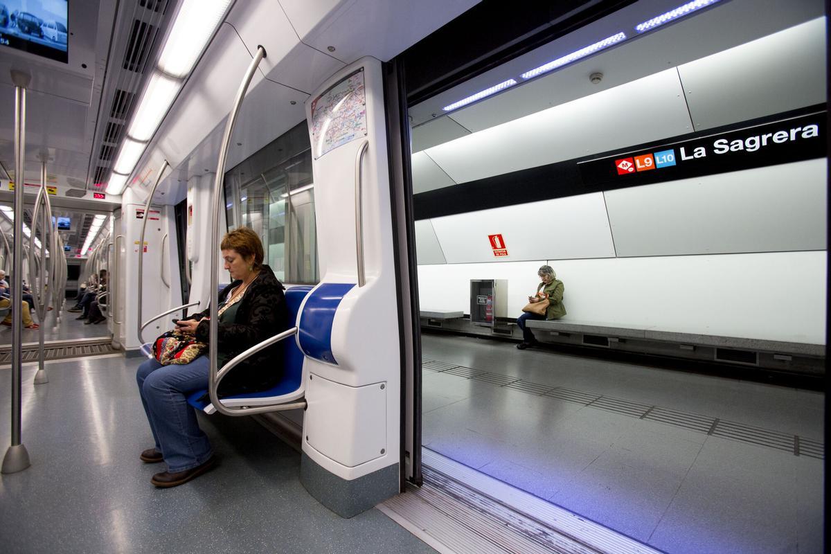 Barcelona 11/11/2014 estacion de metro la sagrera L9 foto Ferran Nadeu