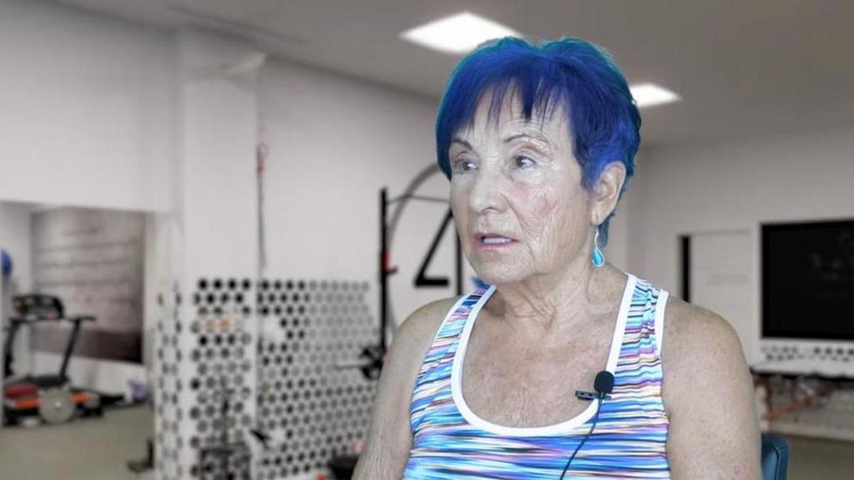 Teresa Morillo, la campeona de 82 años que disputará el Mundial de tenis sénior: 'Yo juego con hombres más jóvenes y les gano'